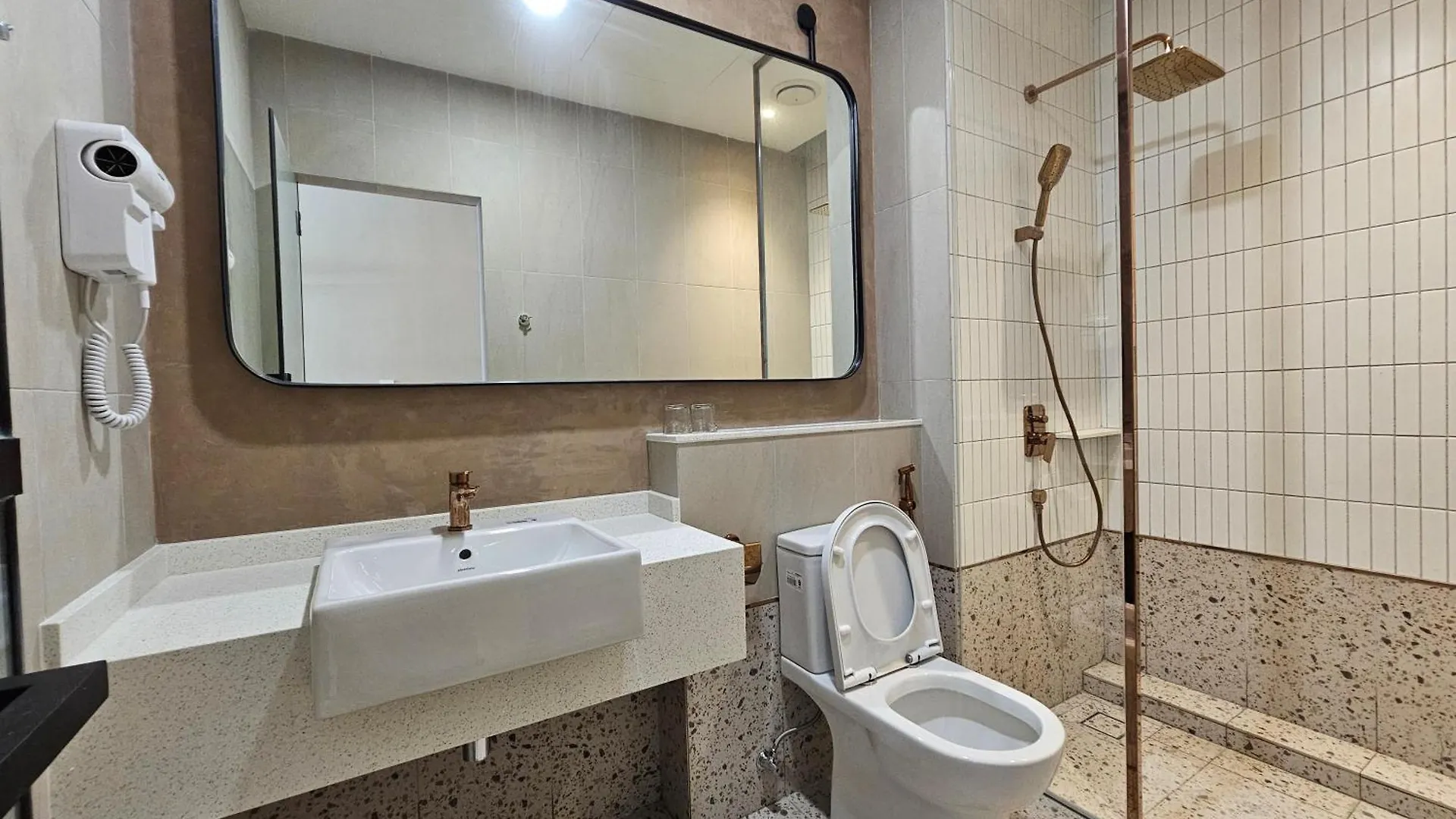 Отель Swettenham Room At Weld Quay Georgetown