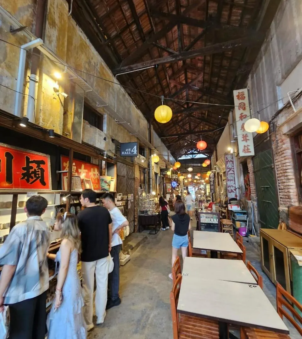 Отель Swettenham Room At Weld Quay Georgetown